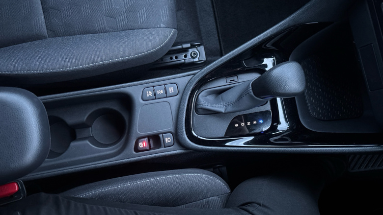 Toyota Yaris 1.5 Hybrid Design 5dr CVT Hybrid Hatchback